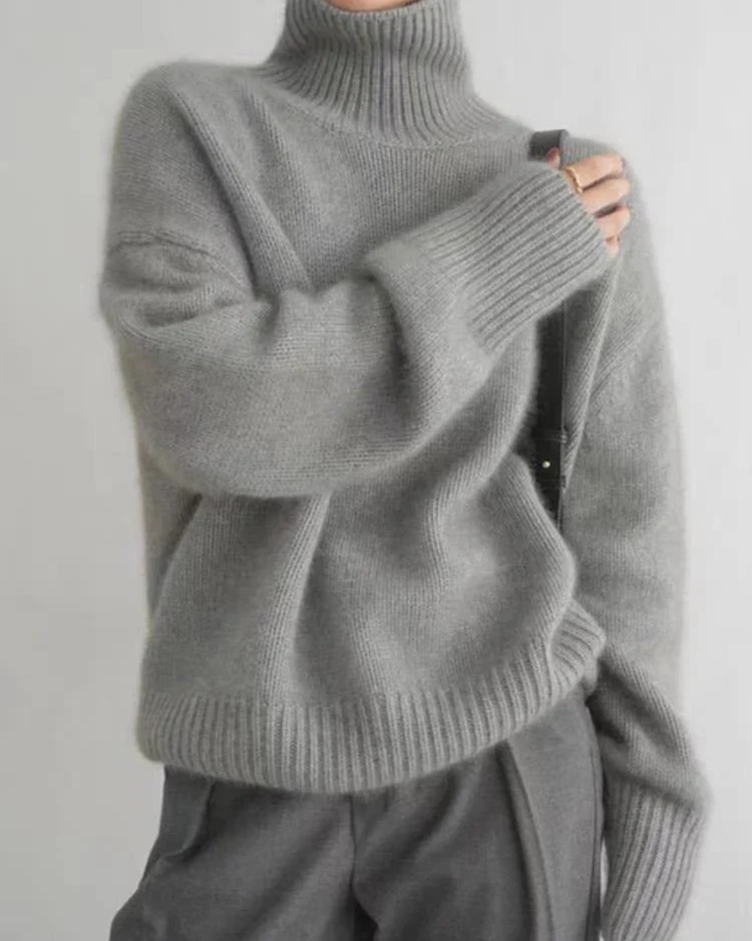 Women’s Classic Turtleneck Sweater | Long Sleeve